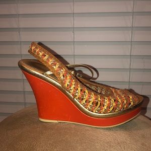 🚂Vince Camuto Wedge Platform Sandles